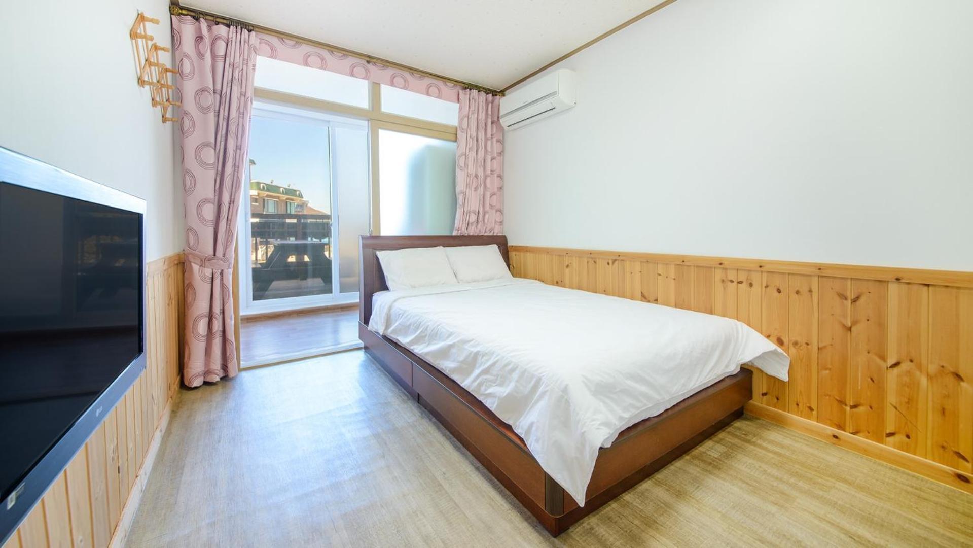 Samcheok Sky Pension Экстерьер фото