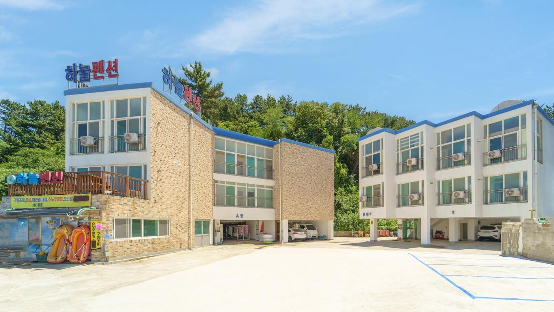 Samcheok Sky Pension Экстерьер фото